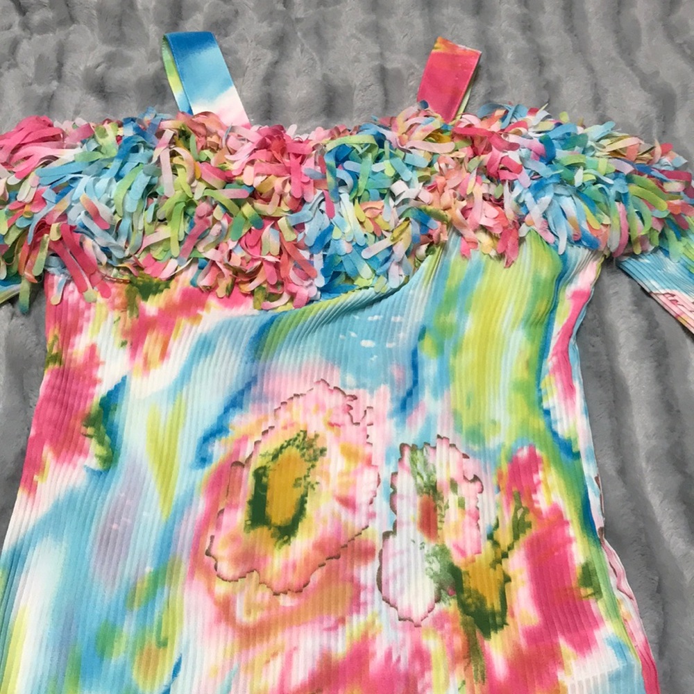 Multi color top